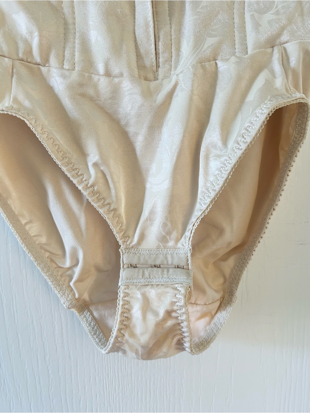 Flexees Beige Shaping High-Waist Briefs - Picture 3 of 6